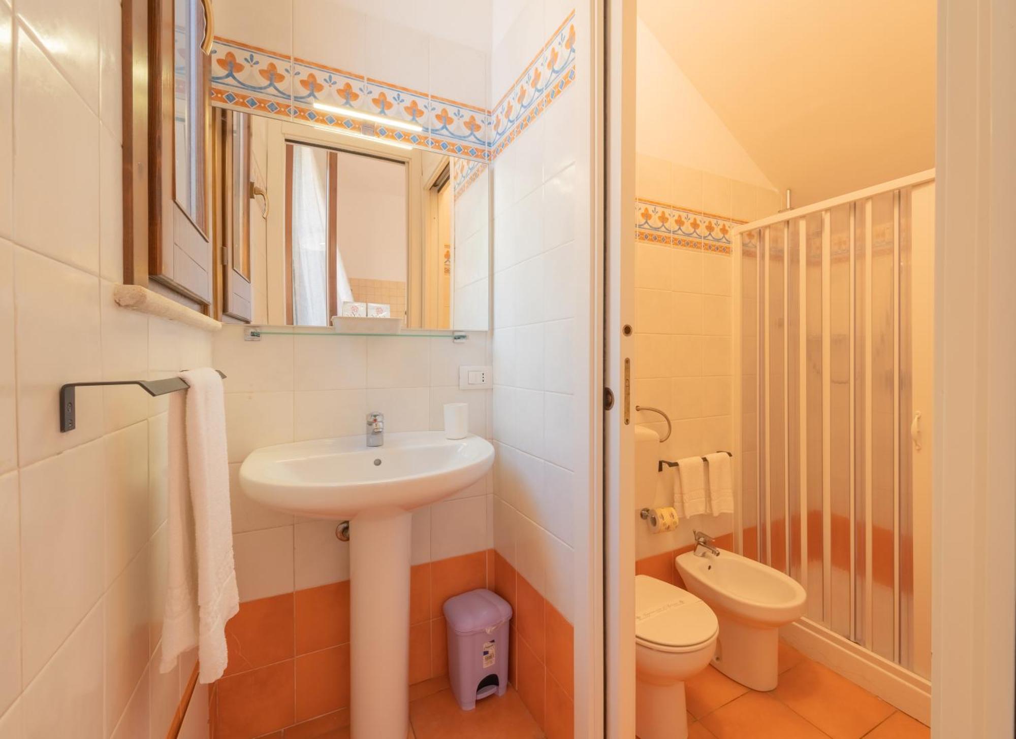 Residence Favonio فافينانا المظهر الخارجي الصورة