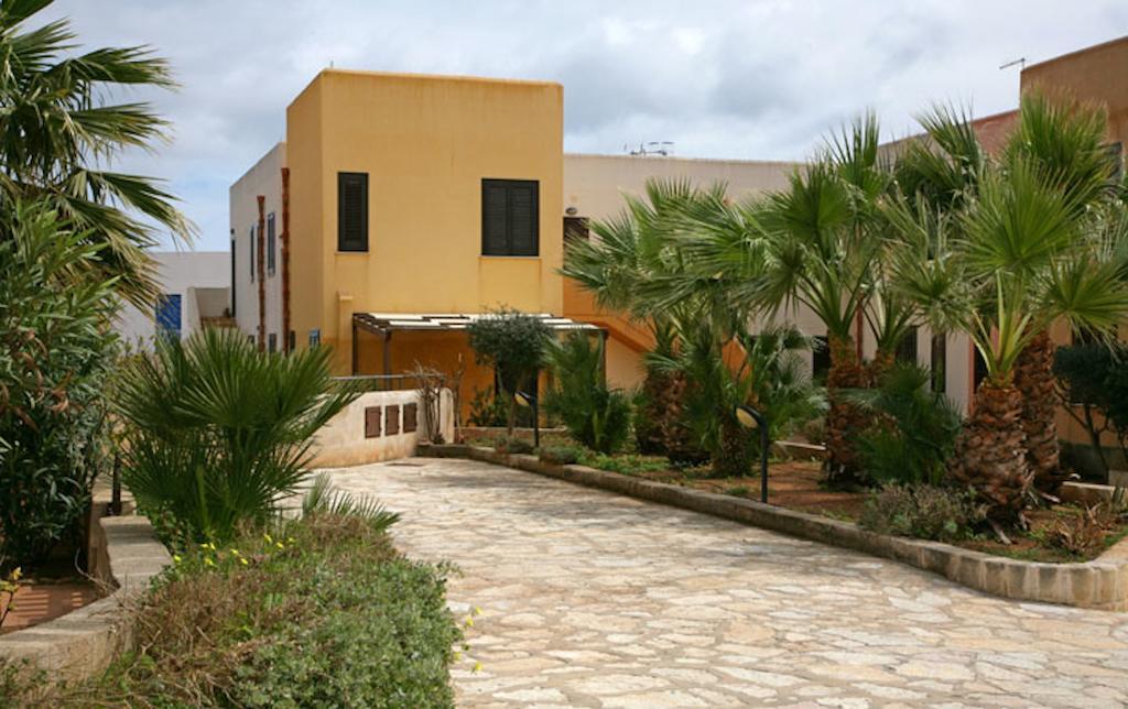 Residence Favonio فافينانا المظهر الخارجي الصورة